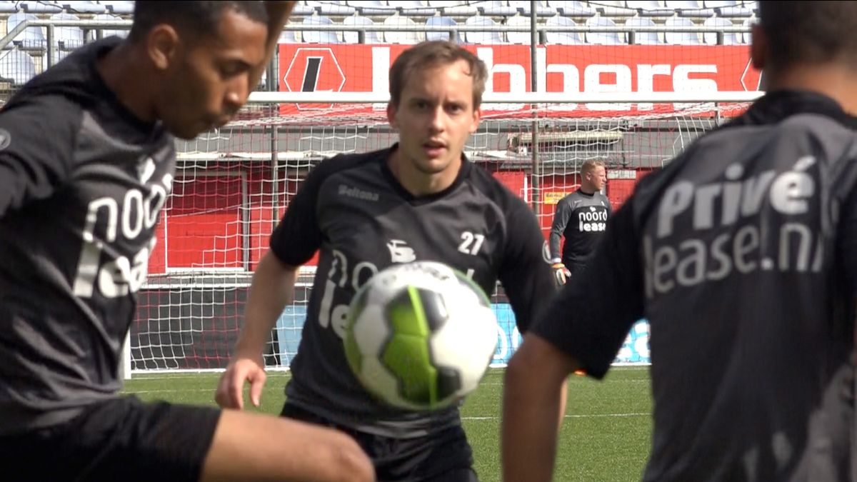 FC Emmen 2 doelpuntloos gelijk tegen Cambuur 2