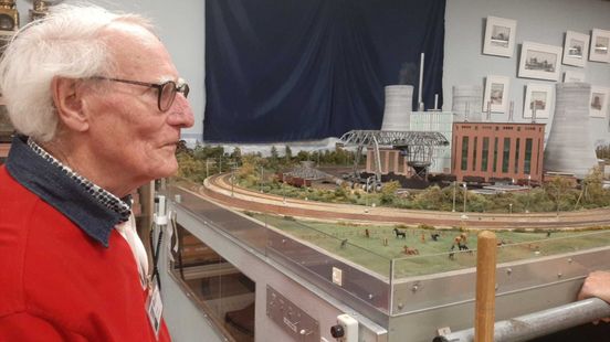 Treintje spelen op Twents spoor in het klein: 'Op schaalniveau, maar net echt' Home