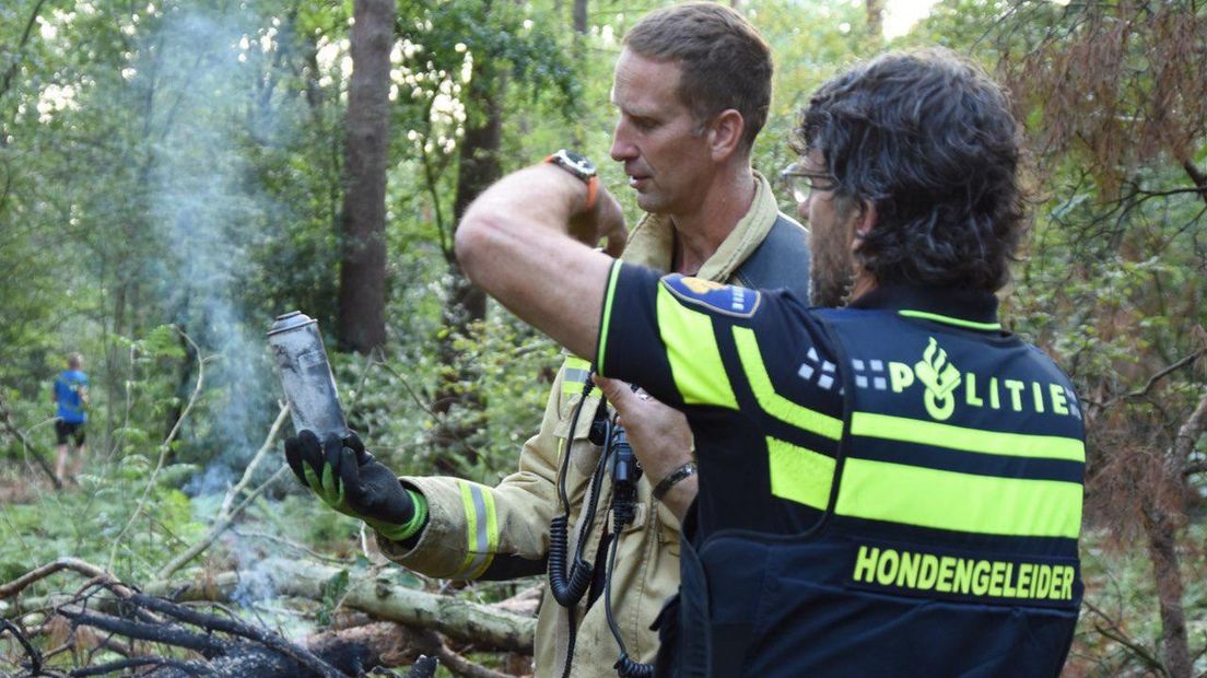 Naast de brandweer was ook politie aanwezig (Rechten: De Vries Media)