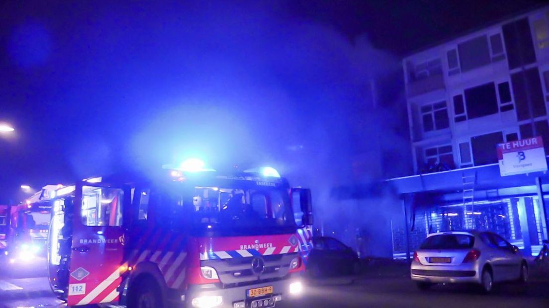 Brand in flatgebouw in Enschede