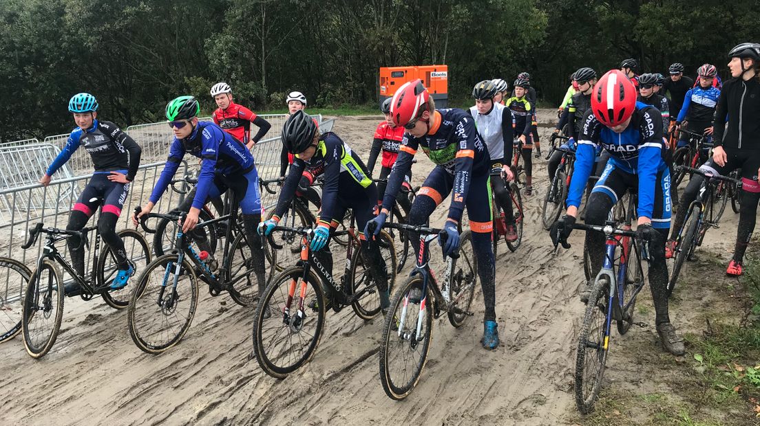 Noordelijke veldrijders: Gieten wordt 'zompig en zwaar' (Rechten: RTV Drenthe/ Karin Mulder)