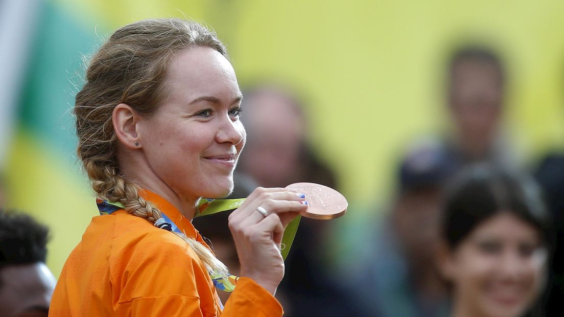 Van der Breggen wint brons op tijdrit OS in Rio