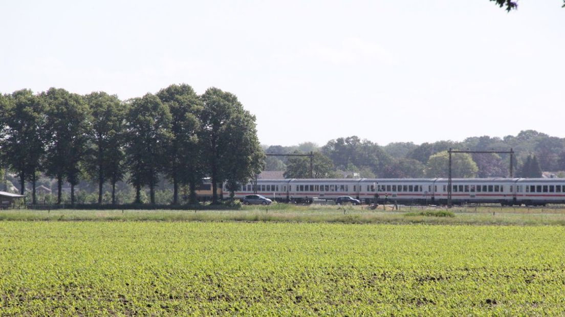 Treinverkeer ligt stil tussen Almelo en Deventer