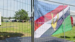 Kranslegging, taptoe en een lezing, maar vooral ook gezelligheid op TT-camping De Veteraan