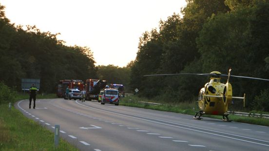 Dode bij ernstig ongeluk op N347. Dode bij ernstig ongeluk op N347.