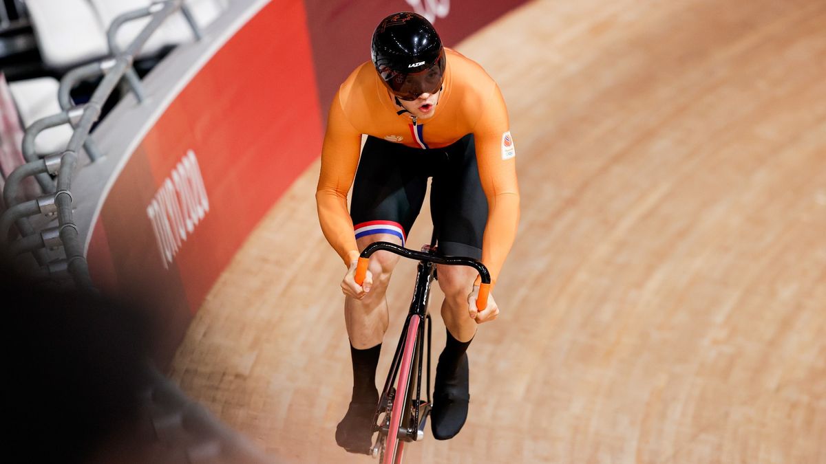 De gouden schoenen van Cornelis Terpstra vliegen de Olympische Spelen over
