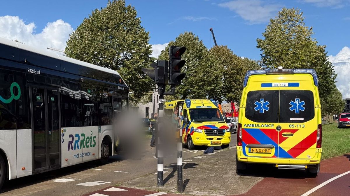 112 Nieuws: Achtervolging in NIeuwleusen | Fietser gewond bij aanrijding met bus in Enschede