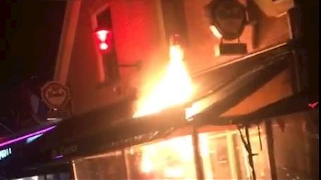 Brand in café de Cactus tijdens Koningsdag