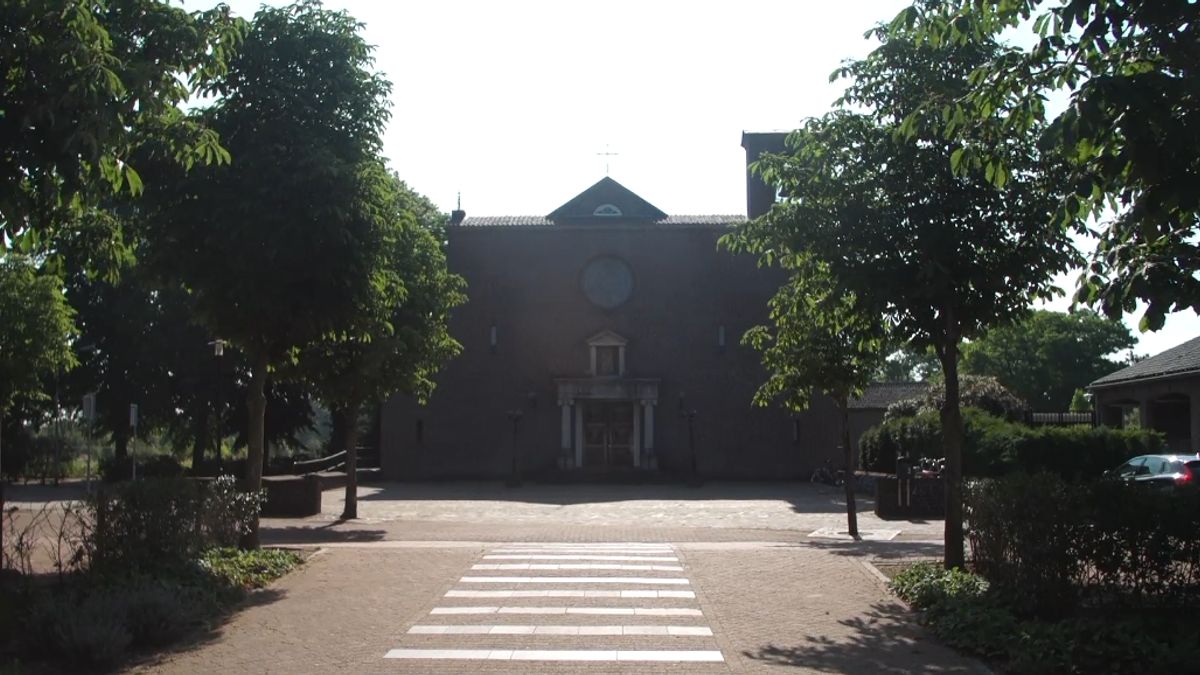 'Ik lig er wakker van', vieringen in kerk Lievelde verboden na optreden