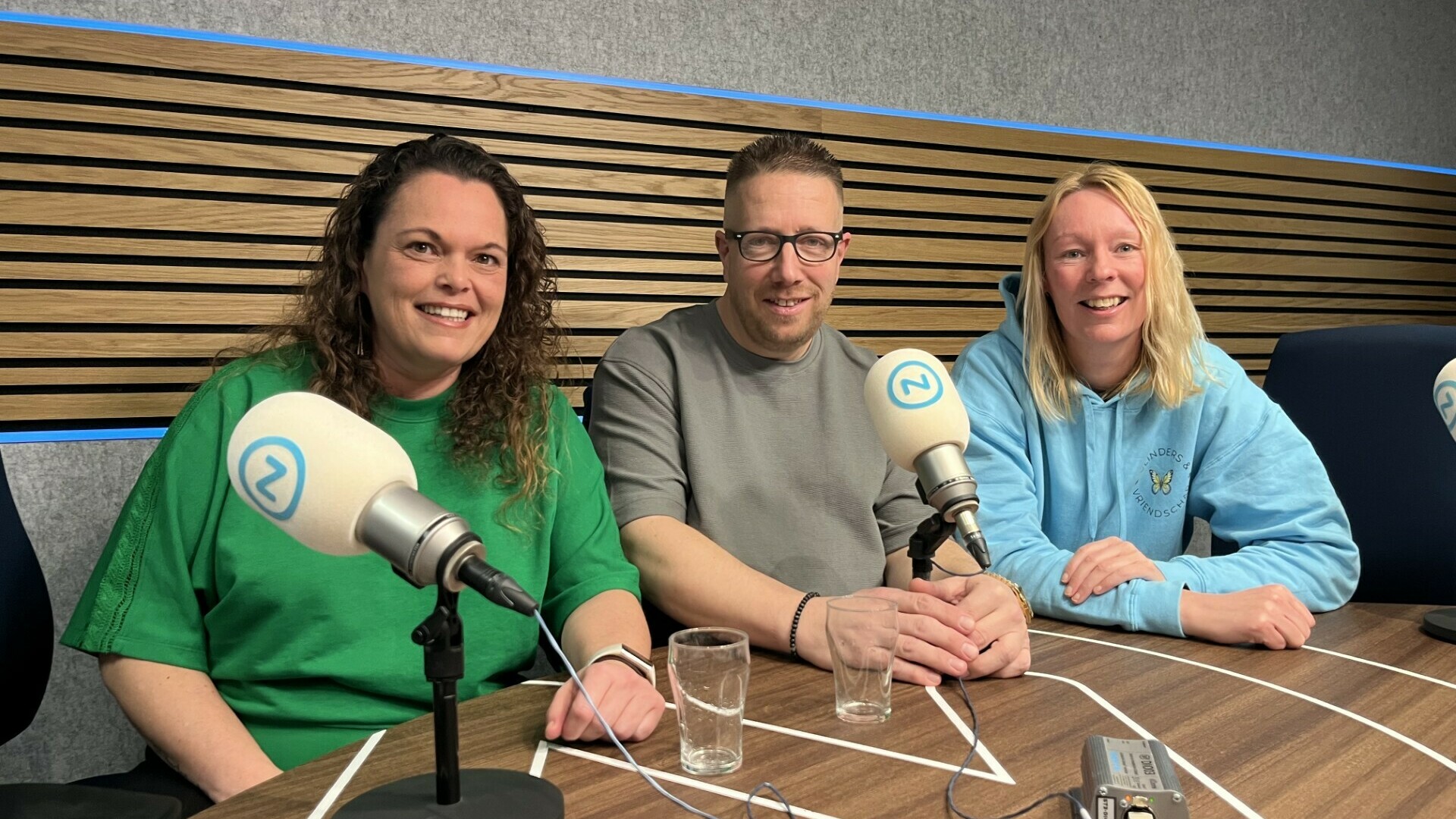 Sharon en Joyce proberen mensen met een beperking aan de liefde te helpen