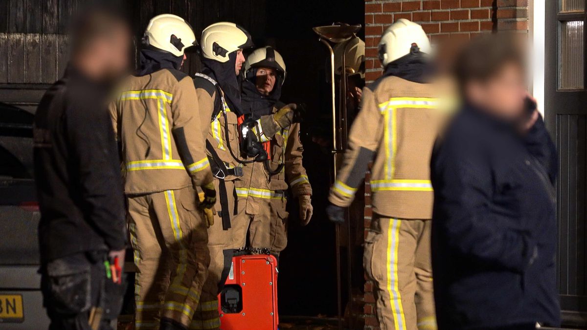 Brandweer rukt uit voor doek op warme lamp in Peize