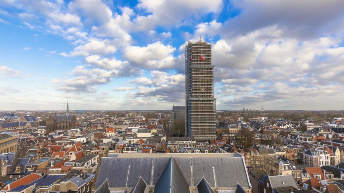 Domtoren ingepakt voor de renovatie