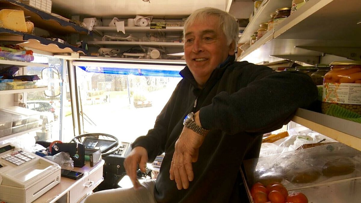 Rijdende winkelier Jelle houdt op na 55 jaar: 