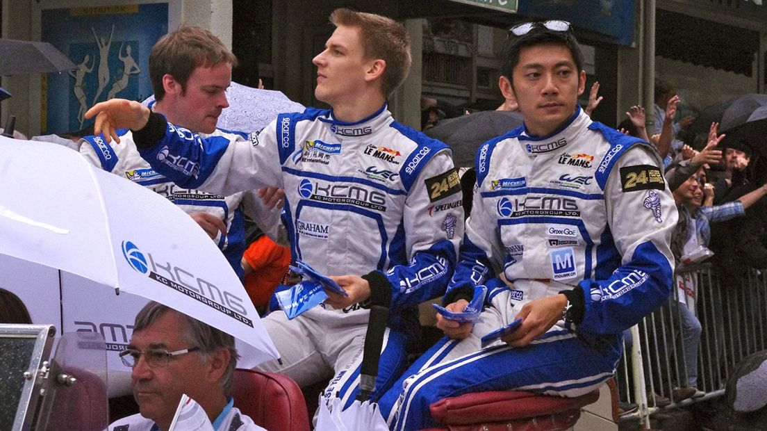 Ho-Pin Tung (rechts)