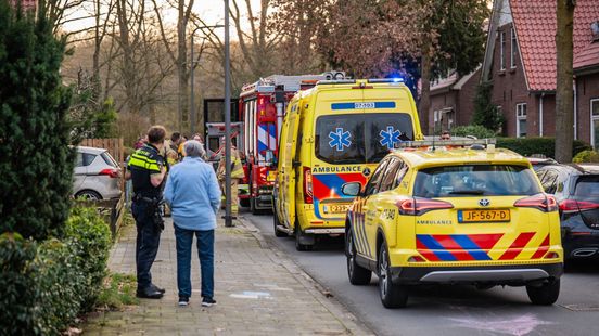 Brandweer redt bewoner en hond van keukenbrand