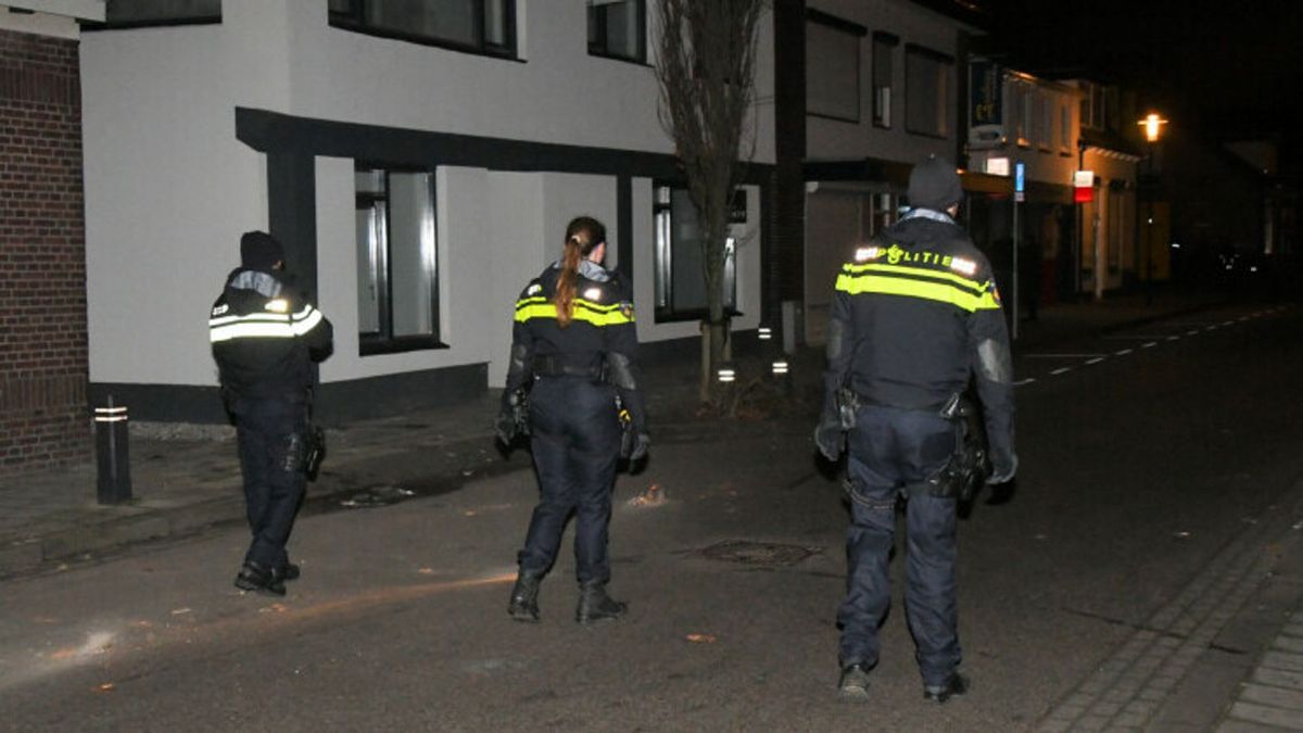 Politie naar Krabbendijke om samenscholingsverbod te handhaven