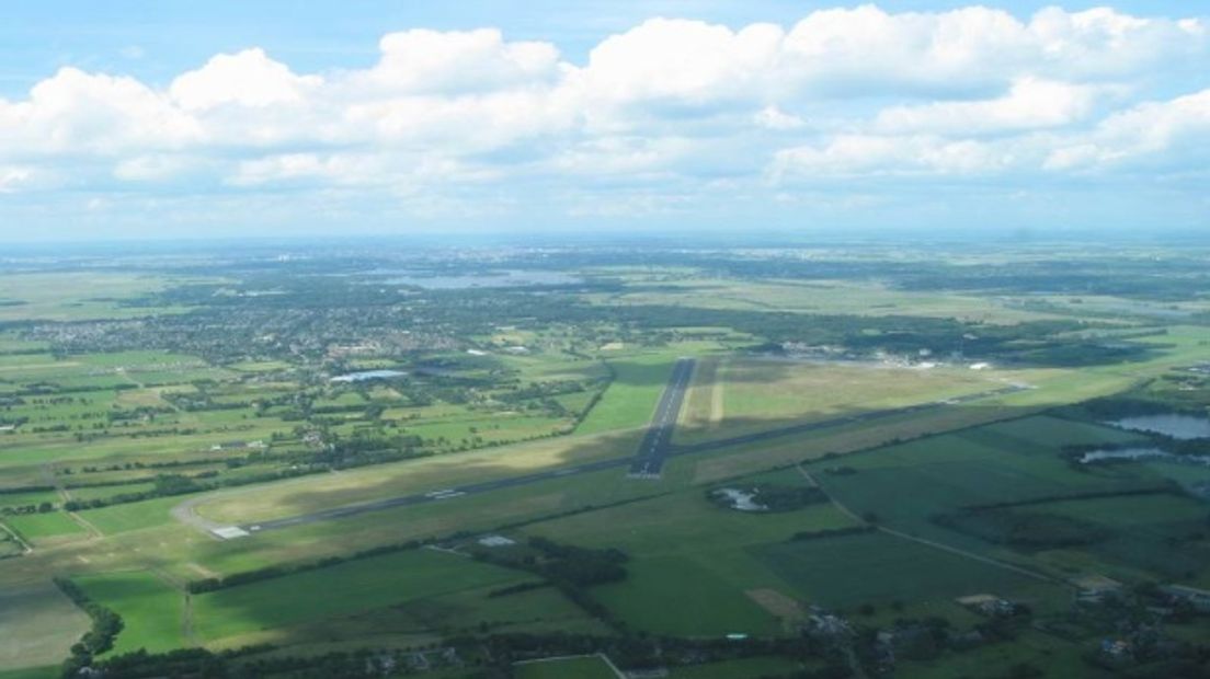 Het gebied rond de landingsbaan