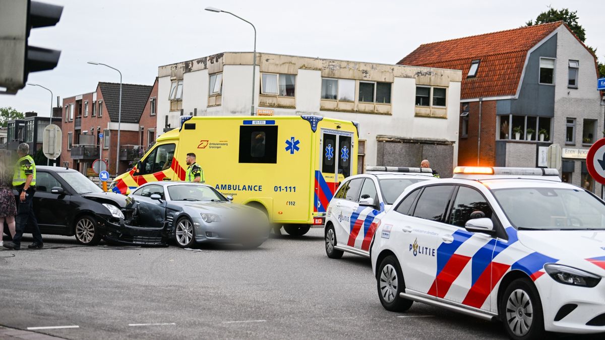 112-nieuws vrijdag 22 juli: Deel van schuur in Beerta weggeblazen door explosie • Auto's botsen op e