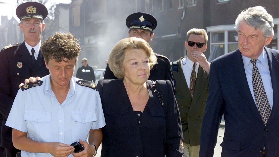 Jose Rooijers met Beatrix en oud-premier Wim Kok