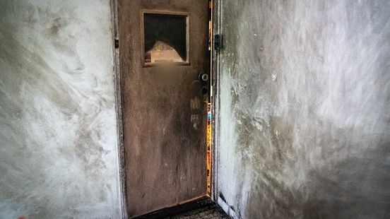 Zware explosie om 8 uur 's ochtends op vierde verdieping in portiekflat