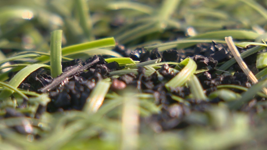 Kritische geluiden over onderzoek rubber korrels (video)