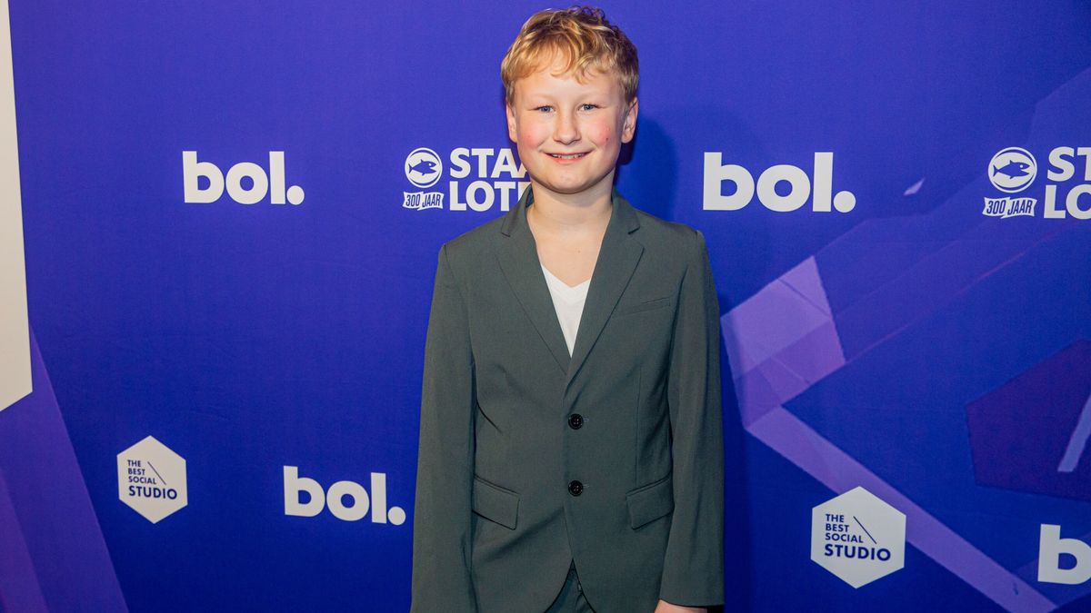 Dex (10) beste nieuwkomer bij The Best Social Awards