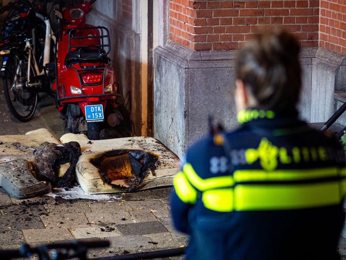 De elektrische deken begon te smeulen.