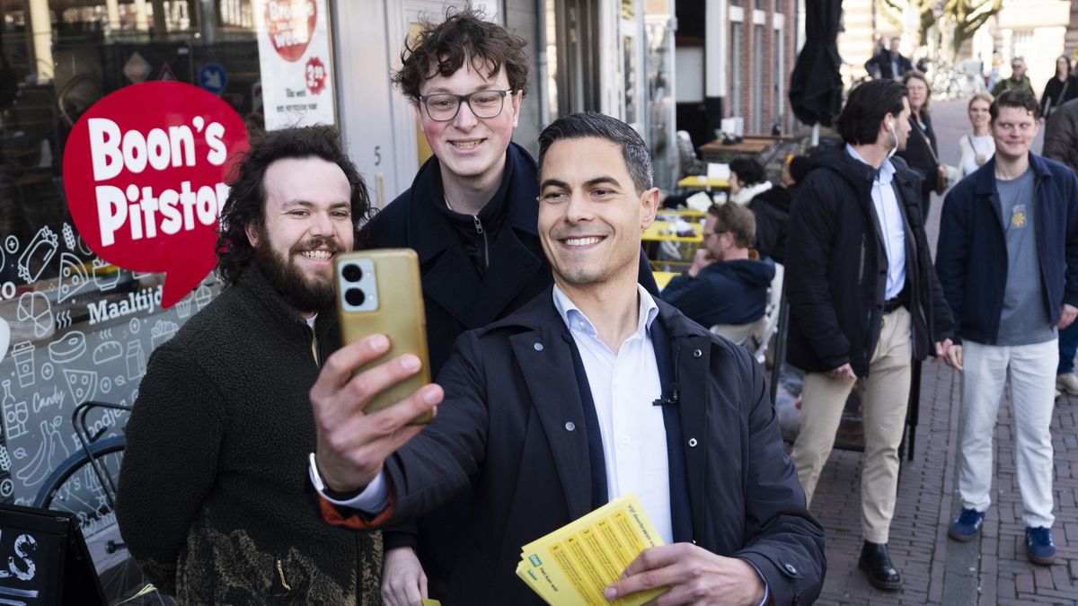 Rob Jetten stapt onverwacht binnen: 'Dat gebeurt niet elke dag'