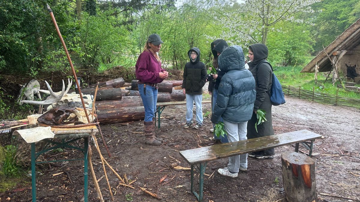 Leerlingen leren van het verleden in Moorveld