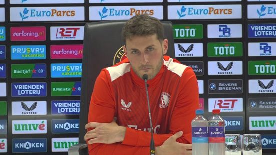 Feyenoord-spits Santiago Gimenez: 'Dit kunnen mijn laatste wedstrijden in Nederland zijn'
