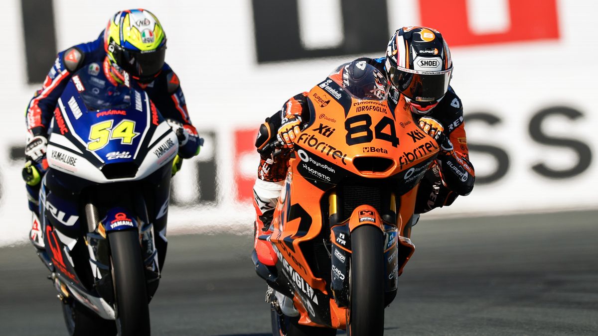 Jorge Martin pakt pole positie • 'Assen voelde aan als een vulkaan'