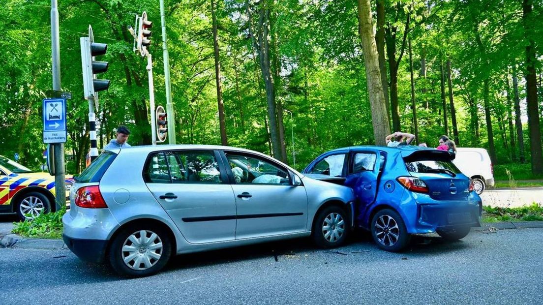 Een ongeluk ter hoogte van Burgers Zoo op de Schelmseweg