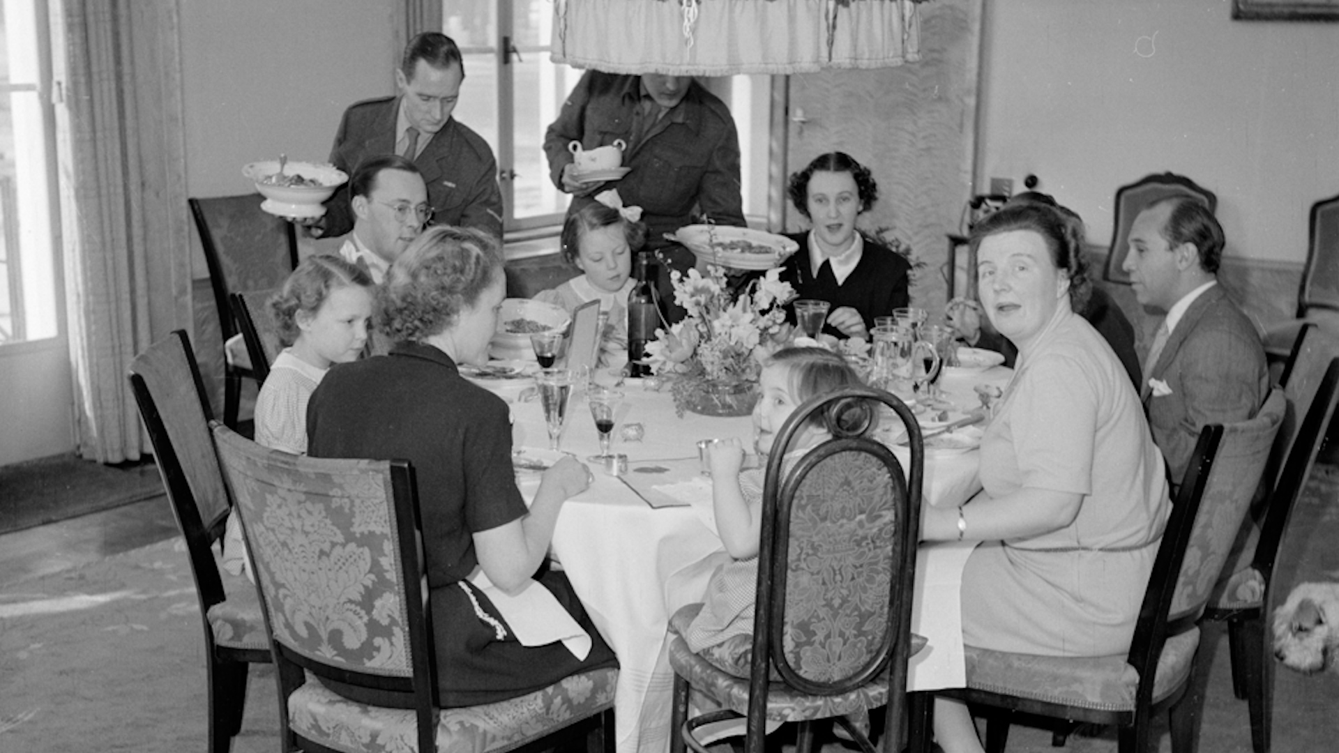 Koningin Juliana was dol op haring, prins Bernhard at liever Thais