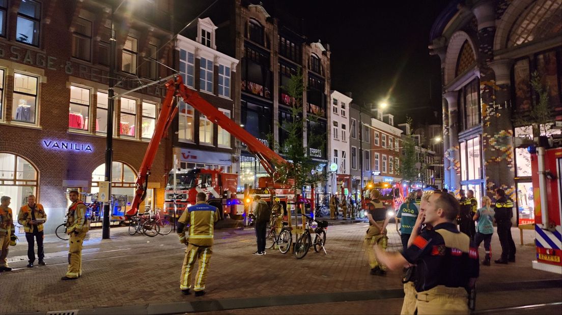 De brandweer rukte met veel mensen en materieel uit