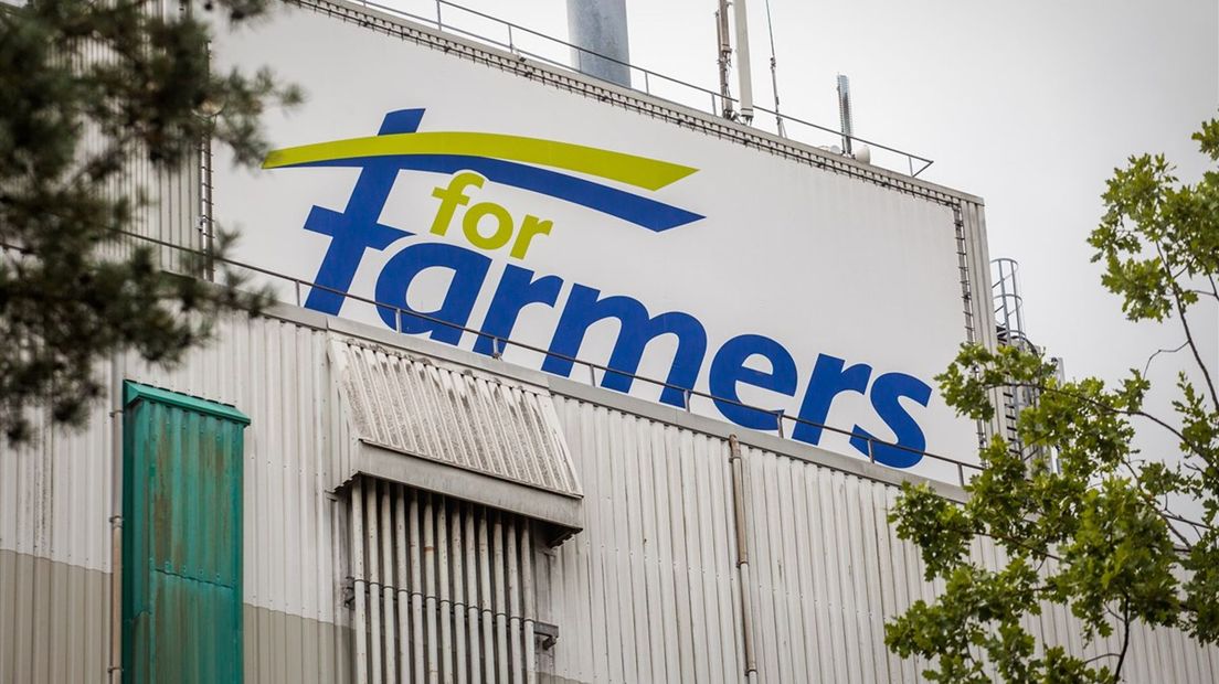 ForFarmers ziet winst halveren