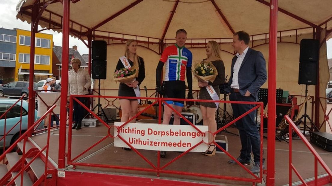 Eising in de winnaarstrui (Rechten: RTV Drenthe/Ger Hensen)