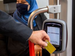 Tramkaartje wordt duurder: dit ga je in 2023 betalen voor het openbaar vervoer in Den Haag