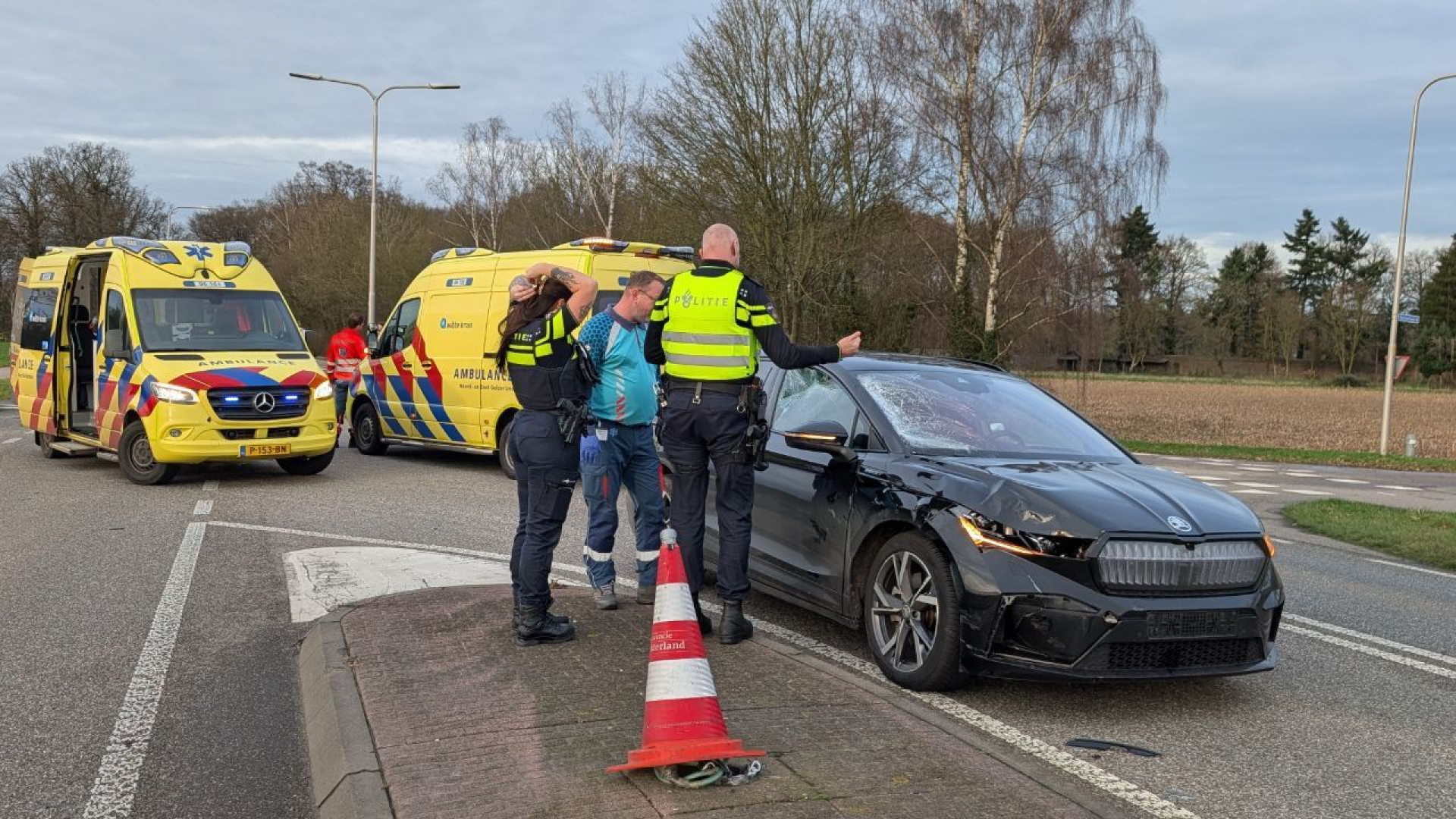 Fietser overleeft aanrijding met auto niet