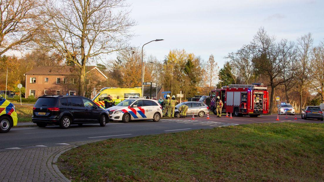 De auto's kwamen vlak bij Klazienaveen in botsing