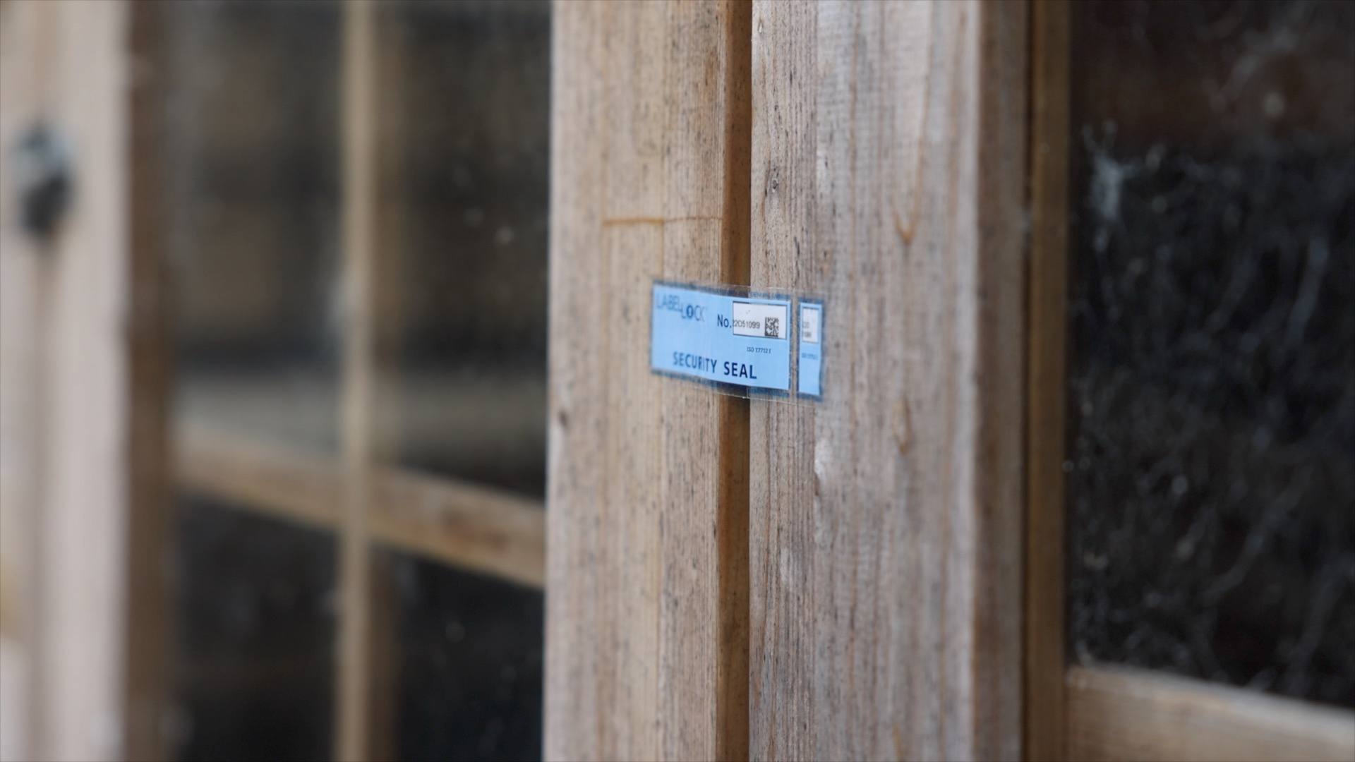 Bedrijfspand gesloten in Houten: kilo's drugs en veel contant geld gevonden