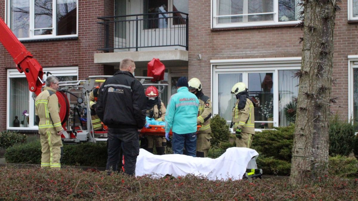 Brand appartementencomplex Musselkanaal onder controle, twee bewoners gewond (update)