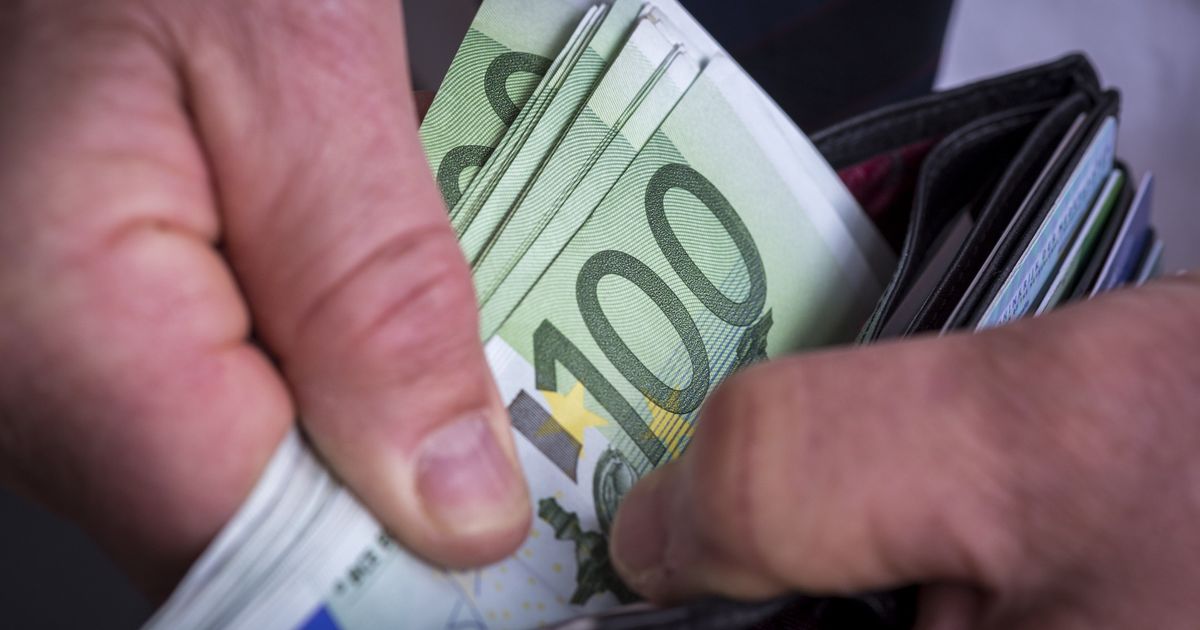 Ten suspects accused of laundering tens of millions through gold purchases