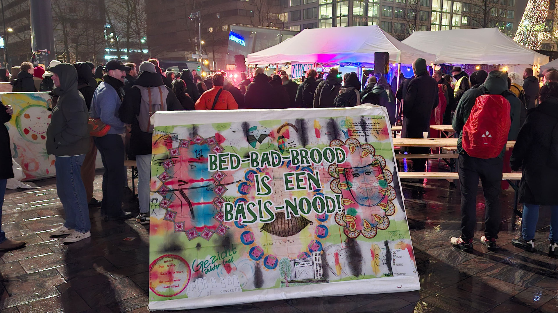 Eerder werd in Rotterdam al gedemonstreerd tegen het stopzetten van de bed-bad-broodregeling.