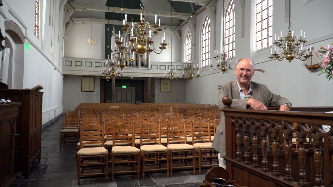 Arie ter Beek in de Catharinakerk in Bunschoten