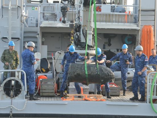 Vlissingse zeemijn vernietigd op open zee: bekijk hier de beelden