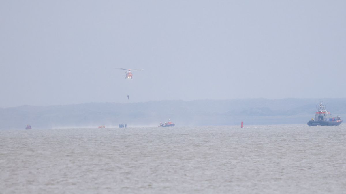 Groep wadlopers met onderkelingsverschijnselen bij Ameland in veiligheid gebracht