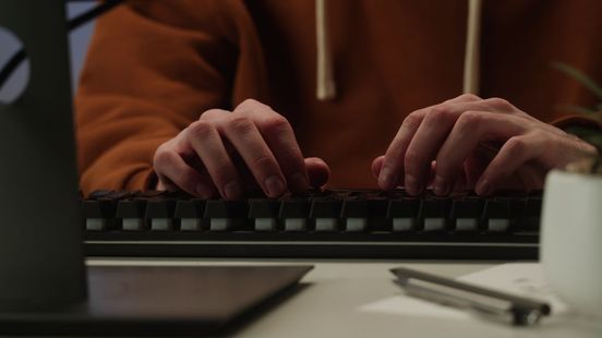 Man uit Voorthuizen aangehouden voor online bedreigen agent