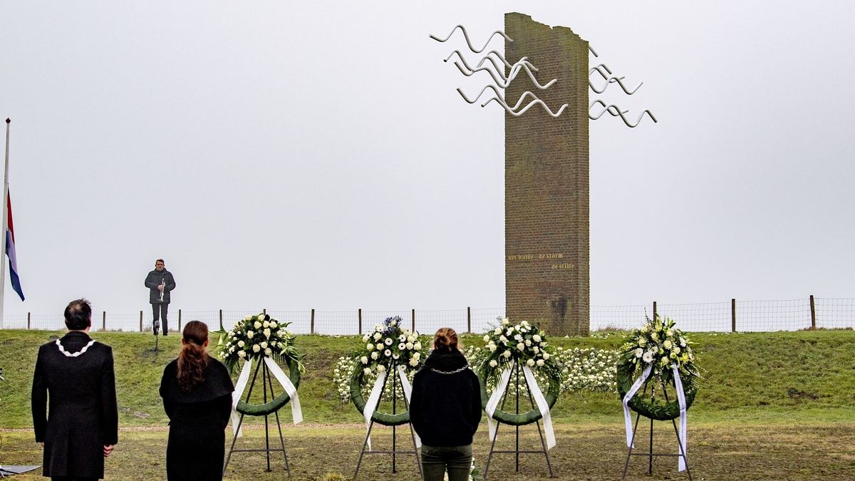 Kijk terug: de herdenking van de Watersnoodramp in Ouwerkerk