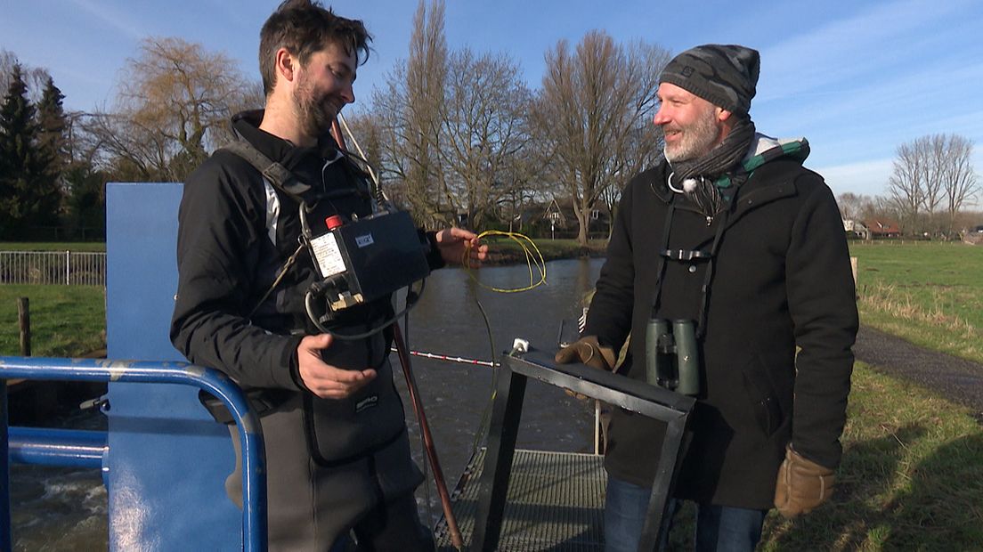 Eddy en Hendry Vis bij de stuw.