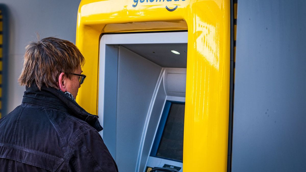 Hoe ver is het naar jouw pinautomaat? - Omroep Zeeland